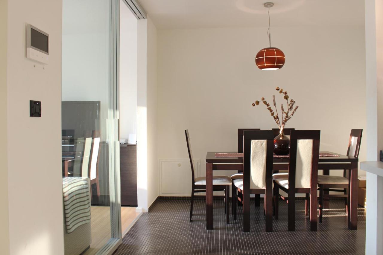 Modern Apartment In The Centre Риека Экстерьер фото